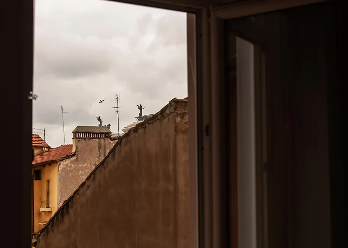 Colosseum View Accomodation